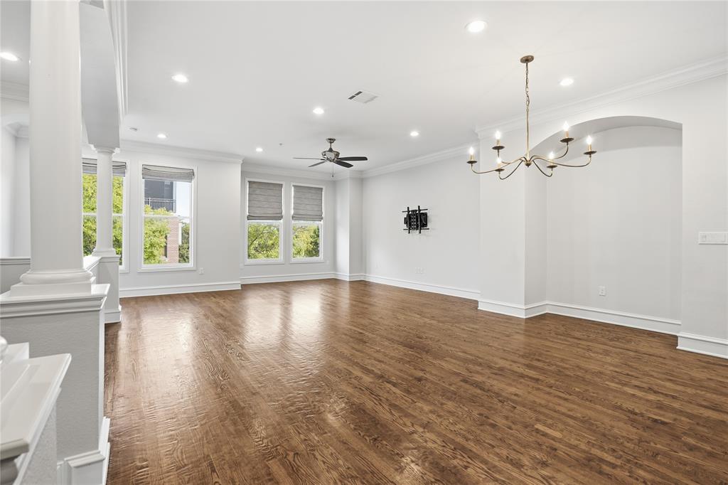 Southlake Town Square Brownsto - Residential