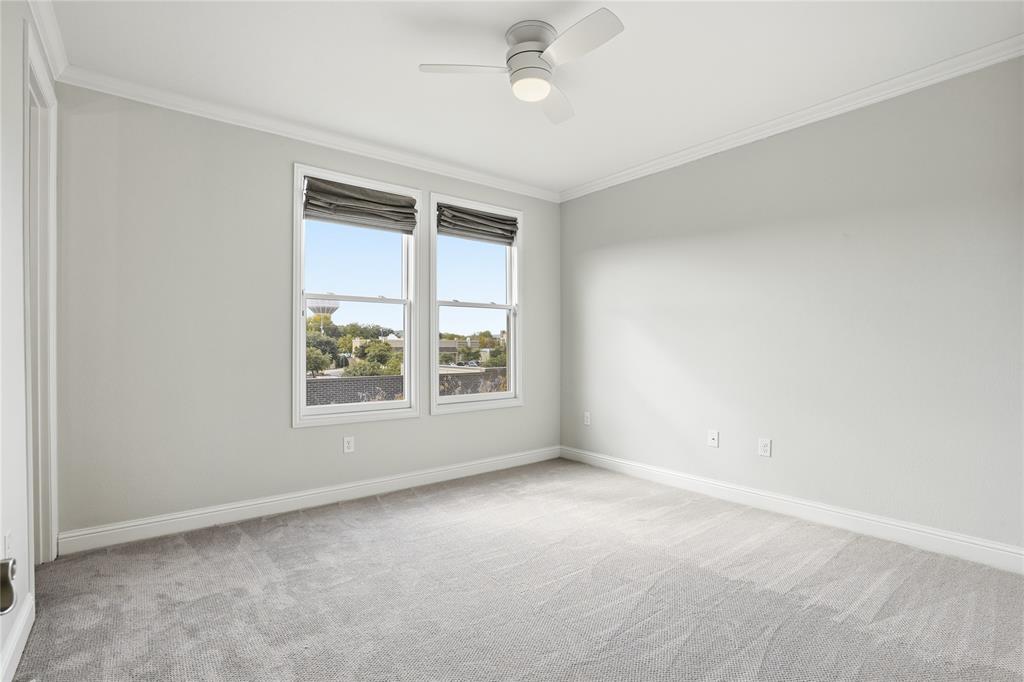 Southlake Town Square Brownsto - Residential