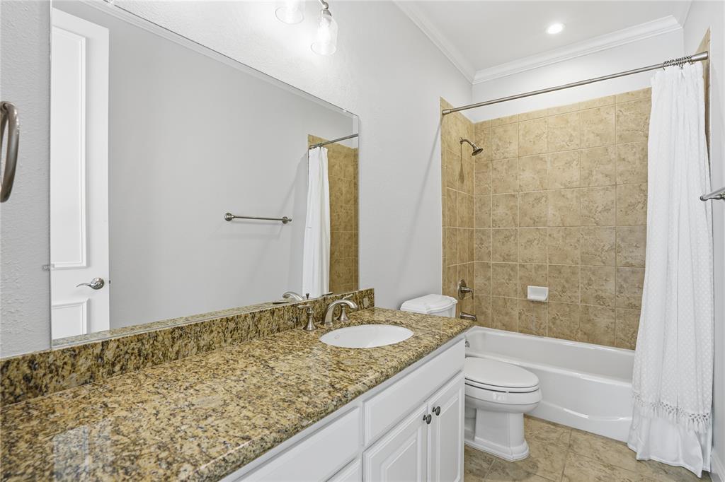 Southlake Town Square Brownsto - Residential