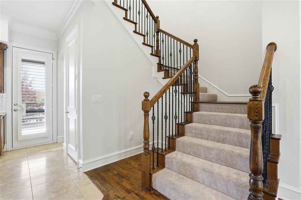 Southlake Town Square Brownsto - Residential