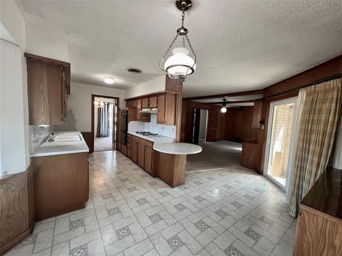 Tiny photo for 813 Misty Glen Drive, DeSoto, TX 75115 (MLS # 21197175)