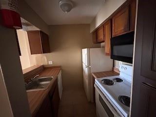 Royal Land Highlands Condos - Residential