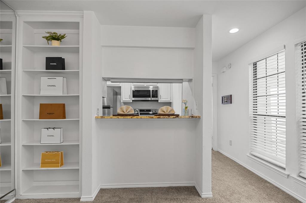 Boardwalk On The Pkwy Condos - Residential