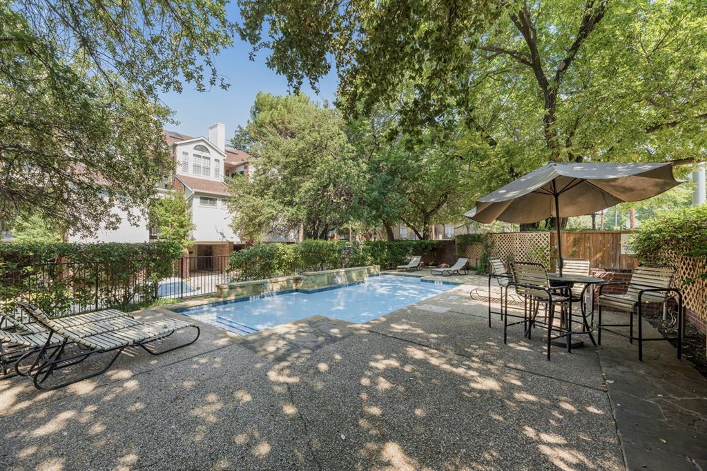 Woodshire Court Condos - Residential