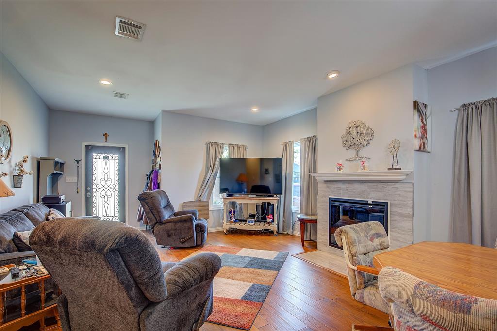 Whispering Oaks - Residential