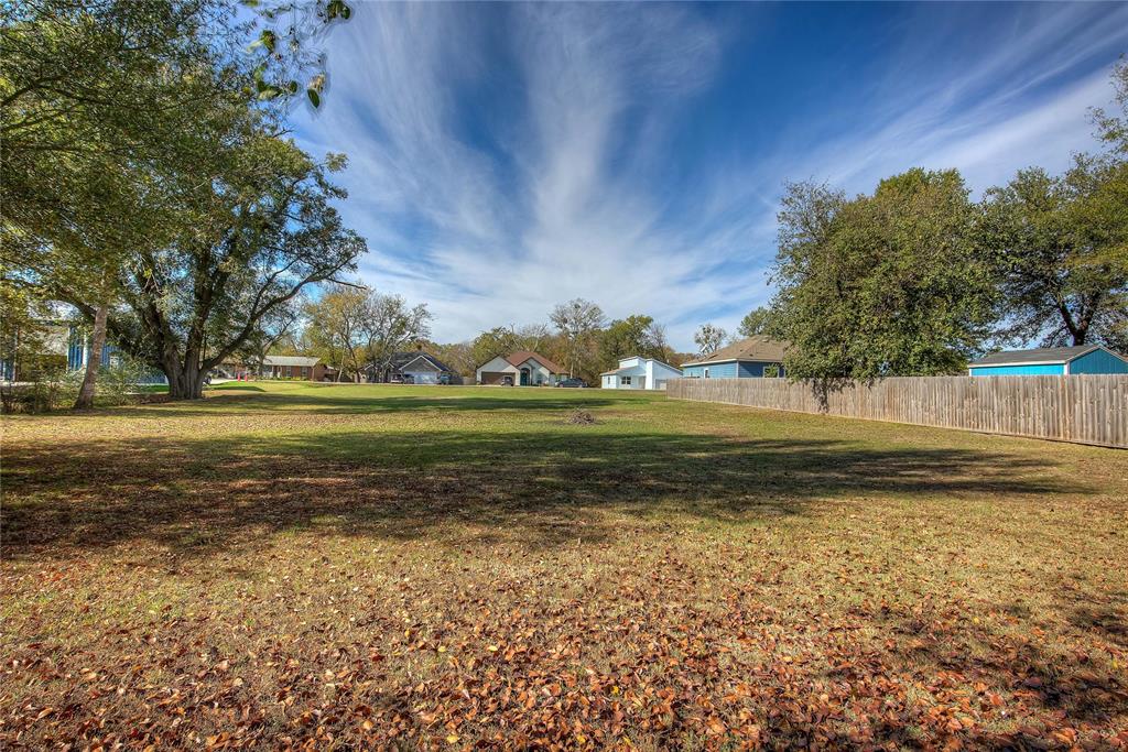 Whispering Oaks - Residential