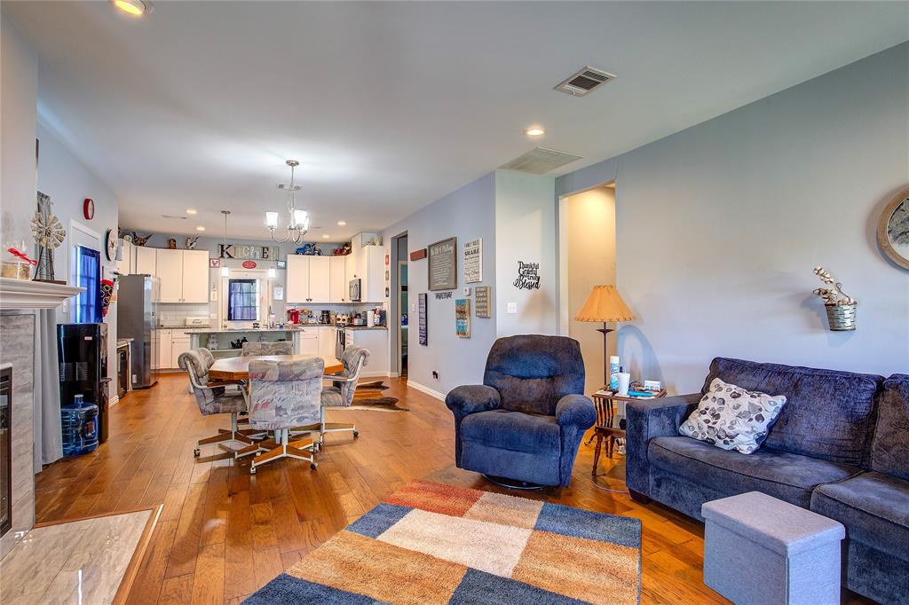 Whispering Oaks - Residential