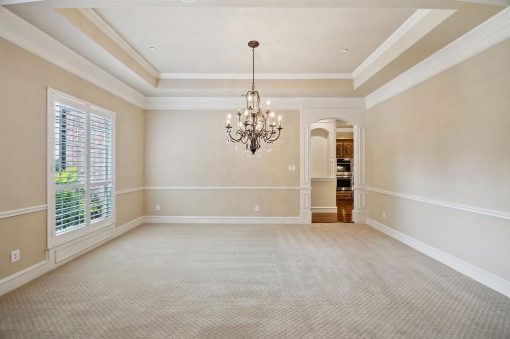 1002 Washington Drive