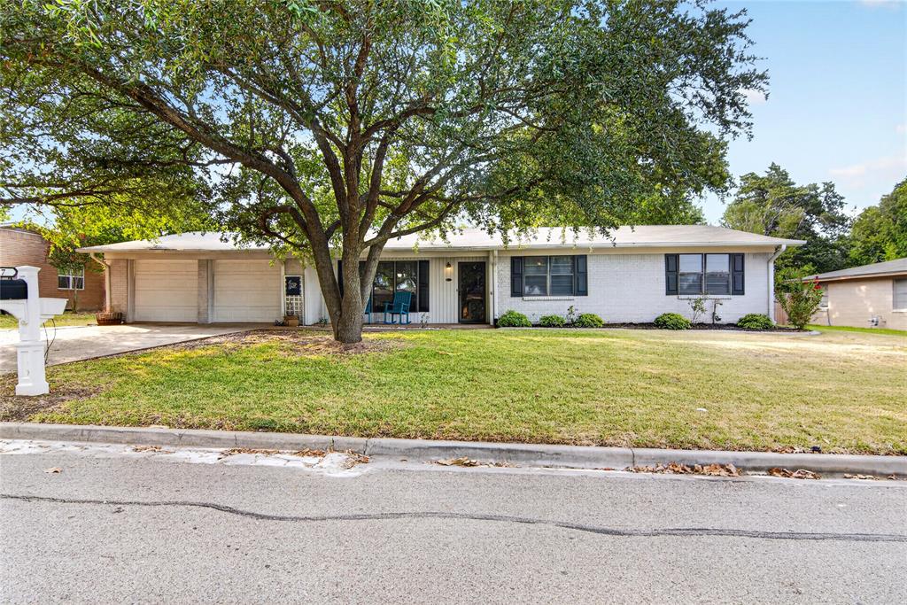807 W Elizabeth Drive