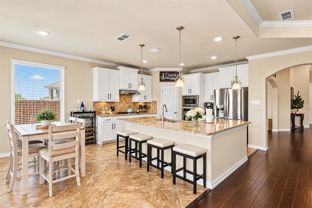 6825 San Antonio Drive