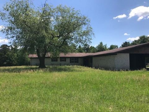 5158 Hwy 784 Coushatta LA 71019