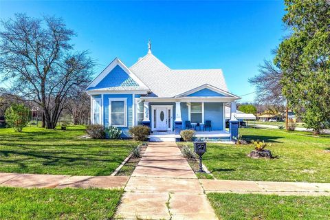 902 W 12th Street Cisco TX 76437