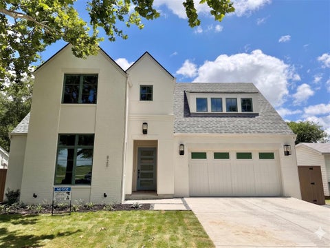 Photo of 820 Edgefield Road, Fort Worth, TX 76107 (MLS # 21261546)