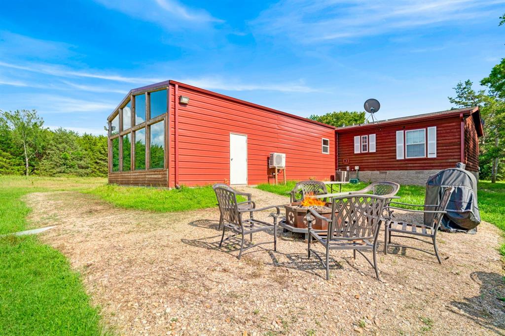 1101 County Road 2810