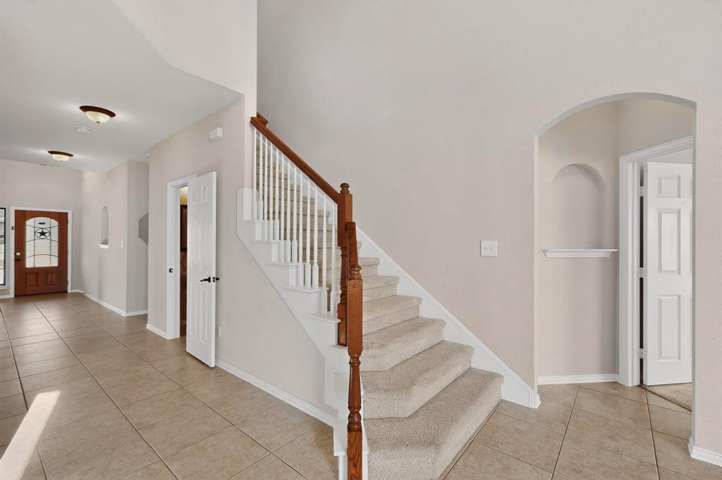 Mountain Valley Lake Tr - Residential