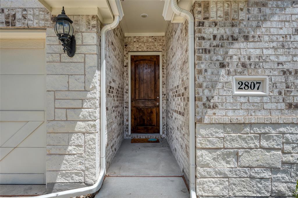 2807 Mesquite Avenue