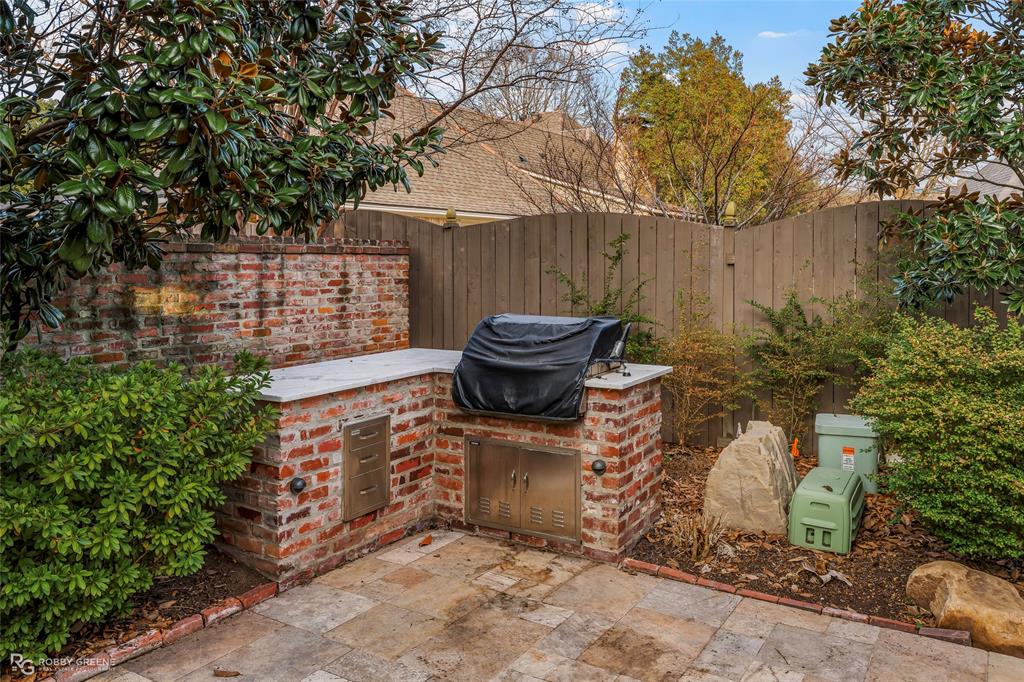 Oak Alley - Residential