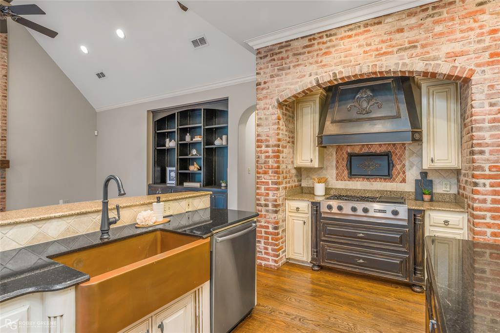 Oak Alley - Residential