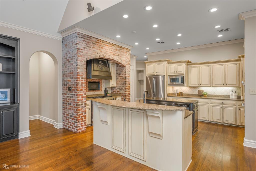 Oak Alley - Residential