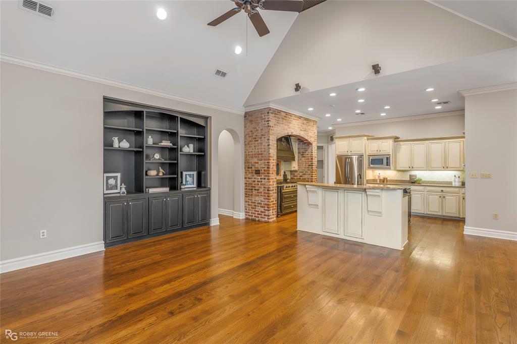 Oak Alley - Residential