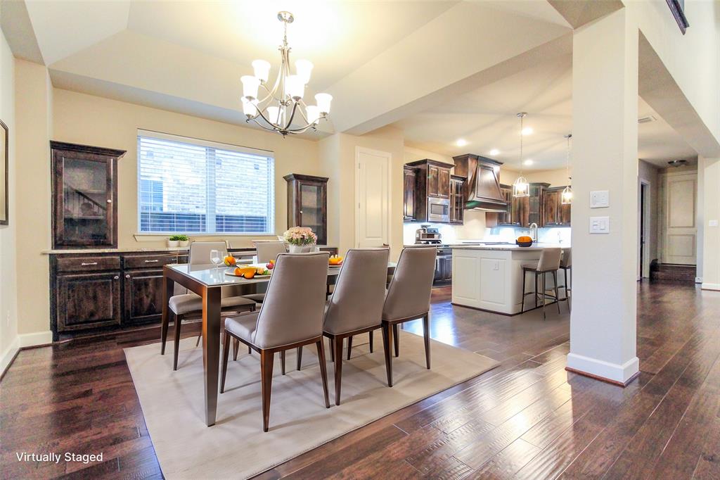 1009 Peacock Boulevard