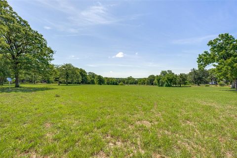 116 County Road 142 Whitesboro TX 76273