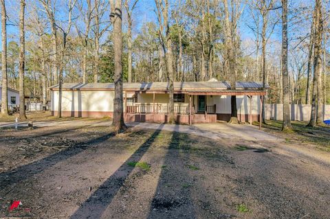 571 E Trails End Haughton LA 71037