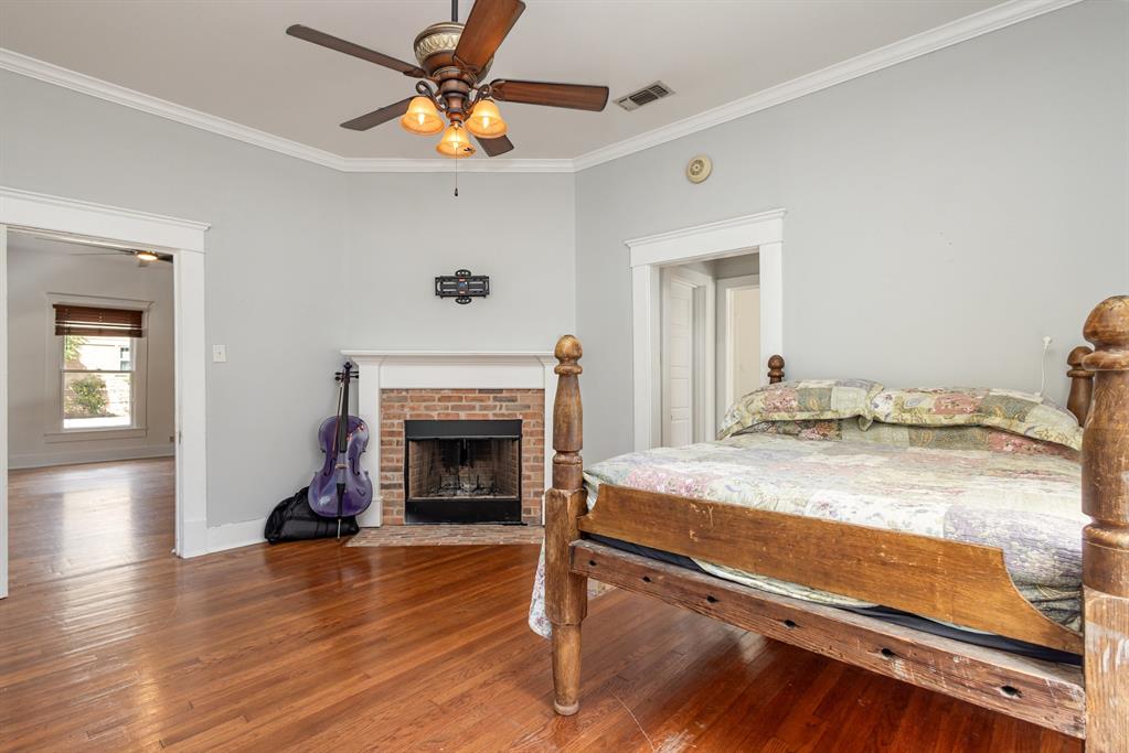 University-Rev - Residential