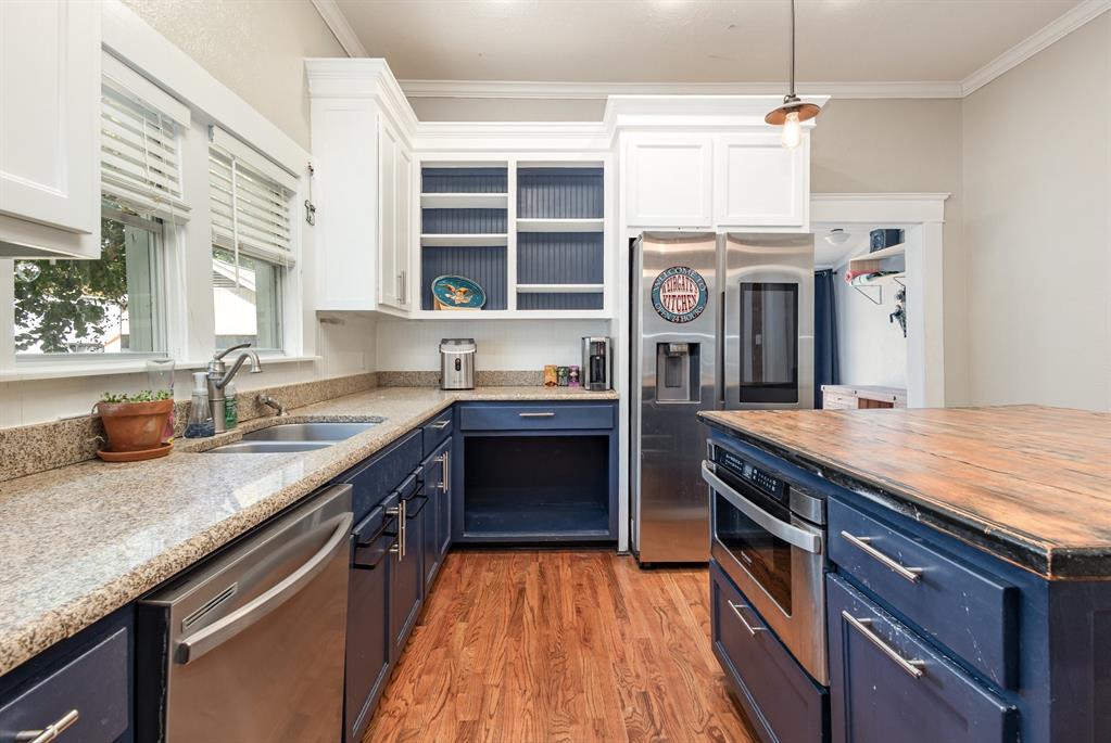 University-Rev - Residential