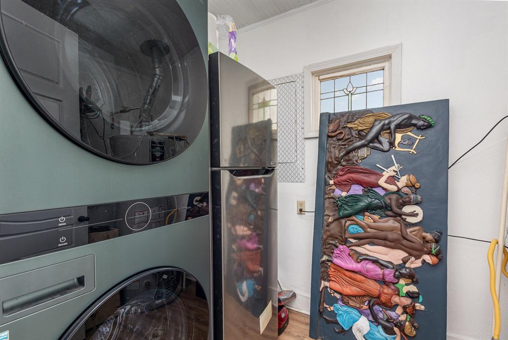 University-Rev - Residential