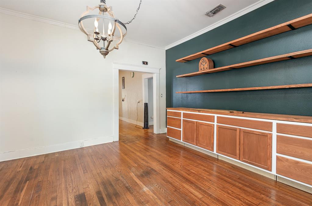 University-Rev - Residential