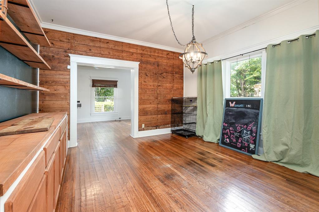 University-Rev - Residential