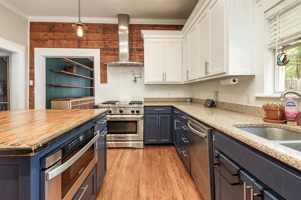 University-Rev - Residential