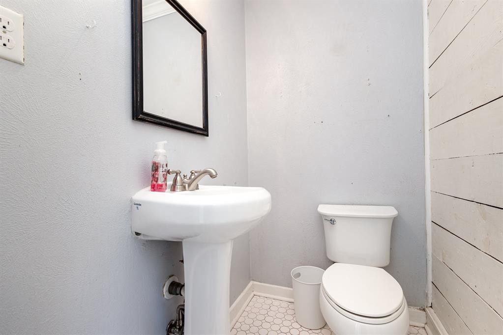 University-Rev - Residential