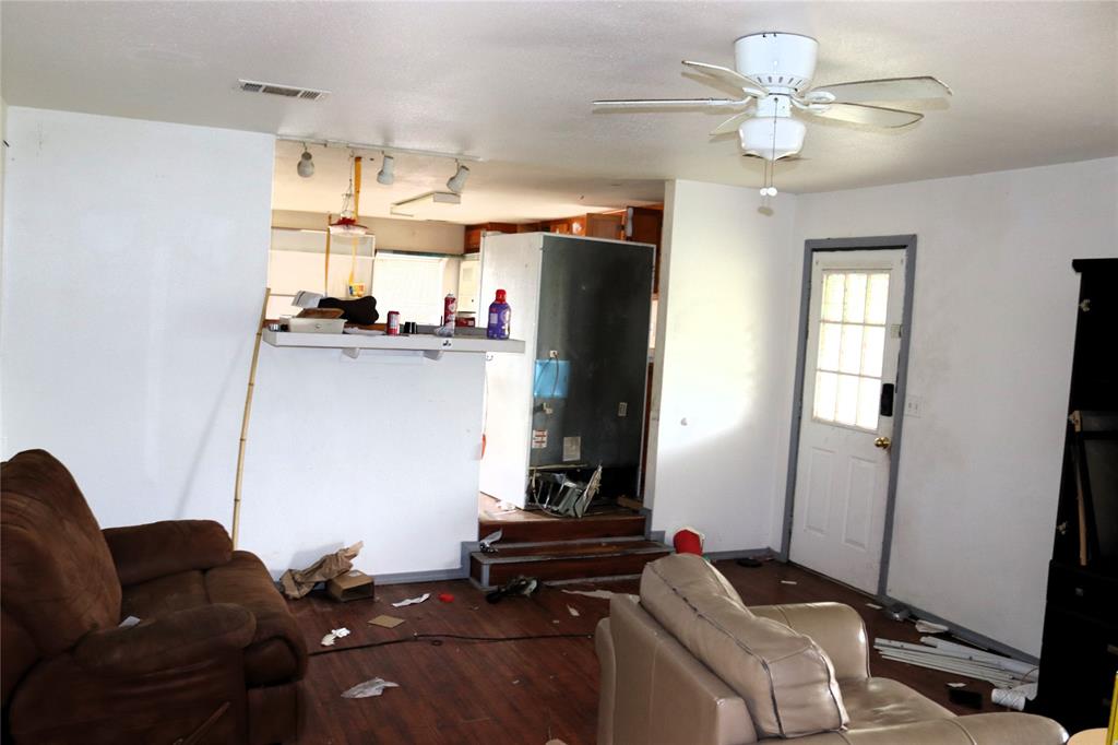 2492 Oakwood Drive