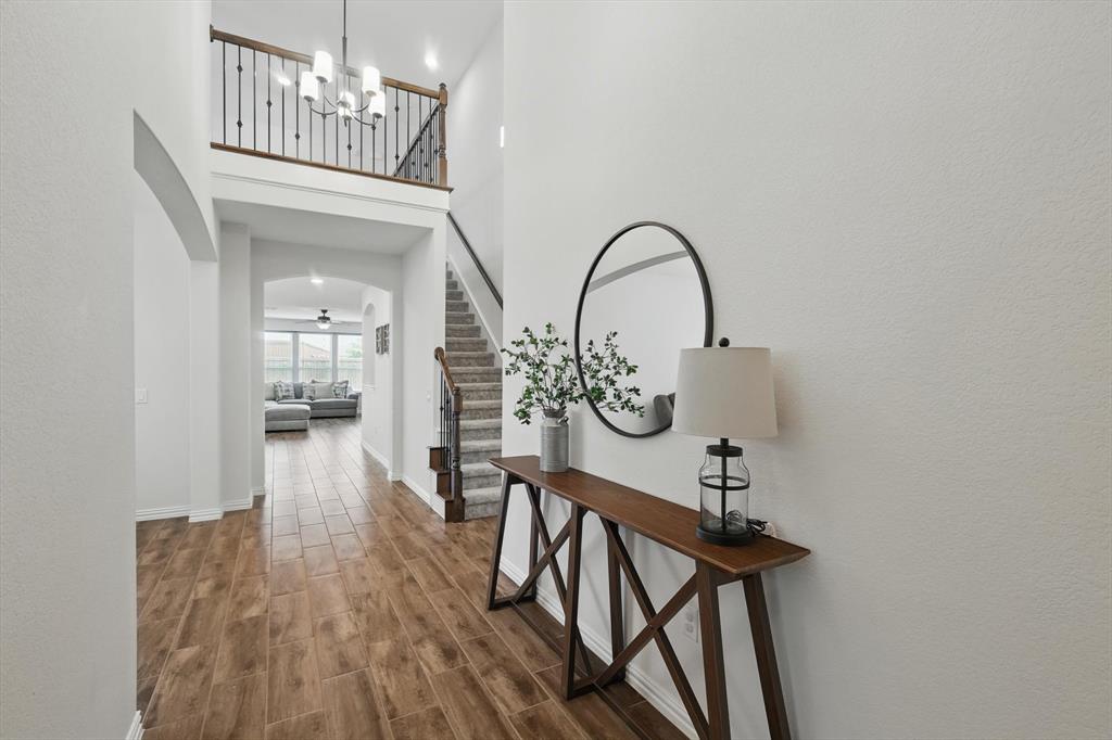 2524 Wallingford Drive