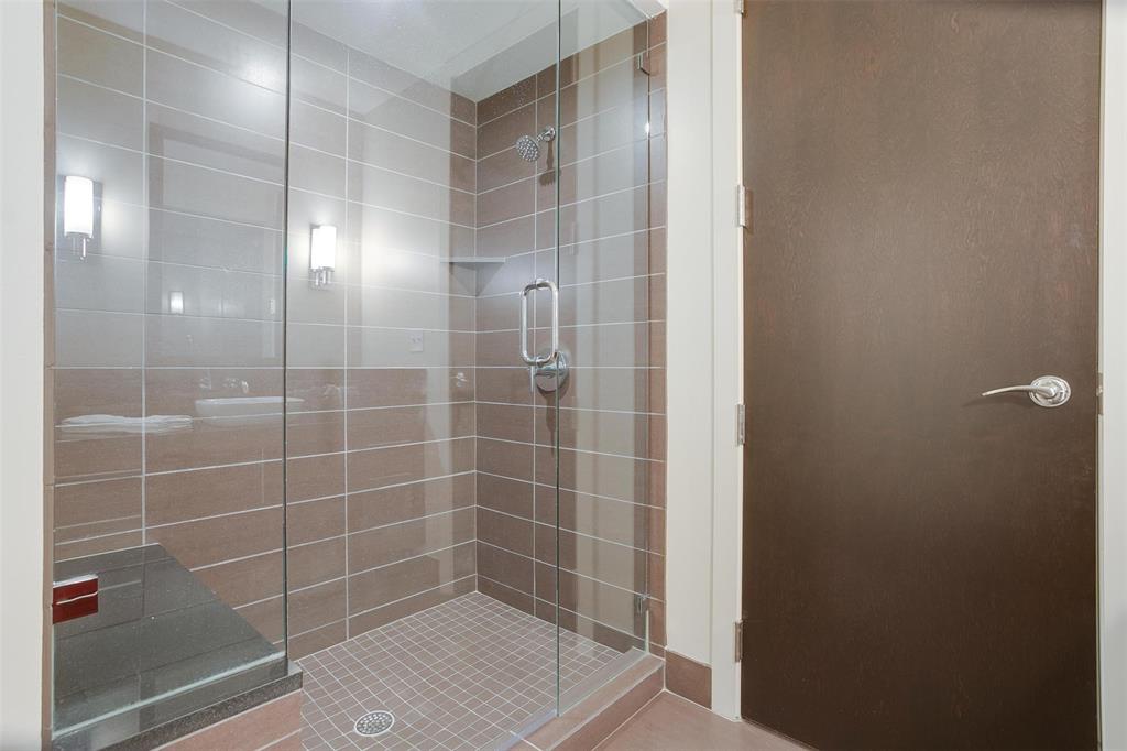 One Montgomery Plaza Residence Condo - Residential Lease