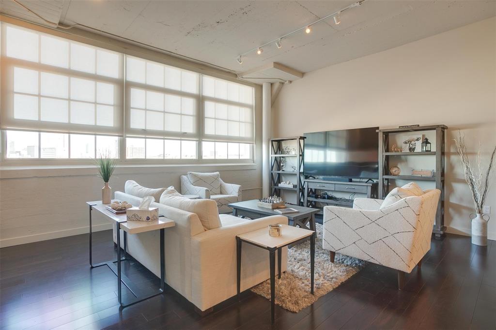 One Montgomery Plaza Residence Condo - Residential Lease