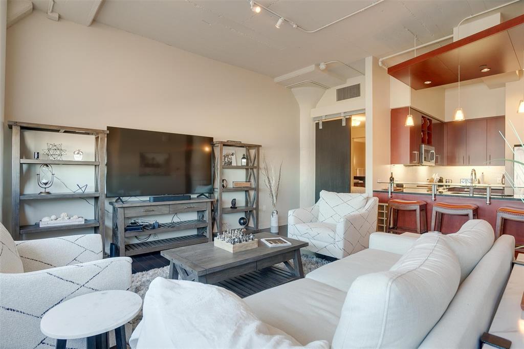 One Montgomery Plaza Residence Condo - Residential Lease