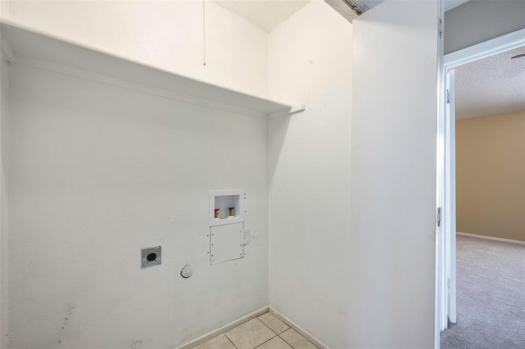 Meadowridge Condos Ph 01 - Residential