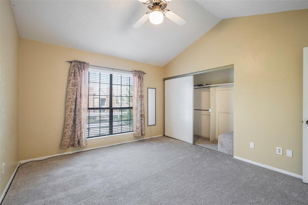 Meadowridge Condos Ph 01 - Residential