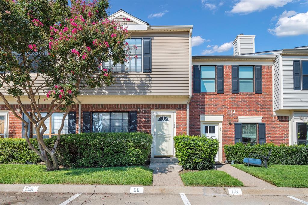 Meadowridge Condos Ph 01 - Residential