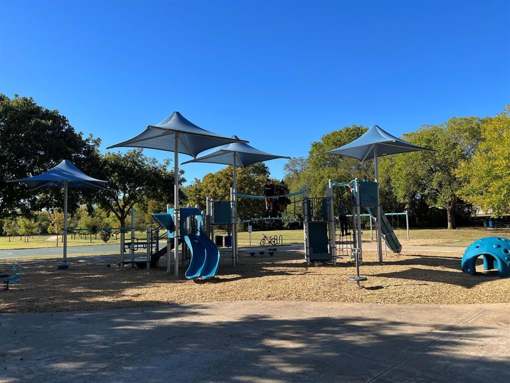 River Oaks Add Ph 2 - Residential Lease