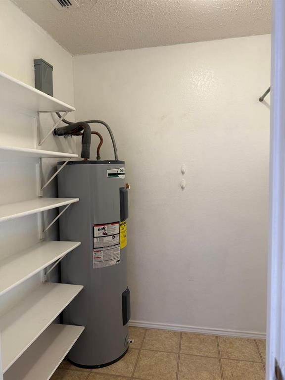 River Oaks Add Ph 2 - Residential Lease