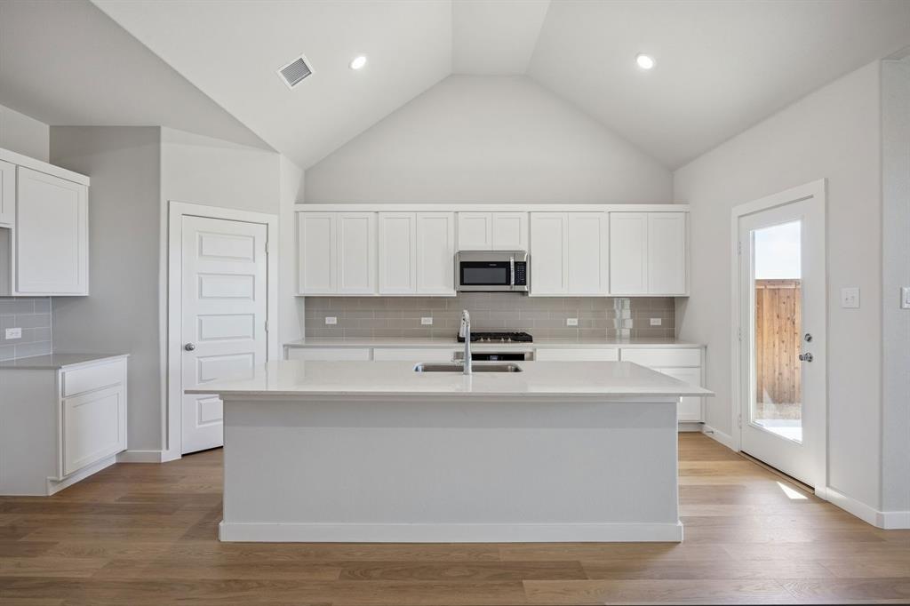 3606 High Valley Drive