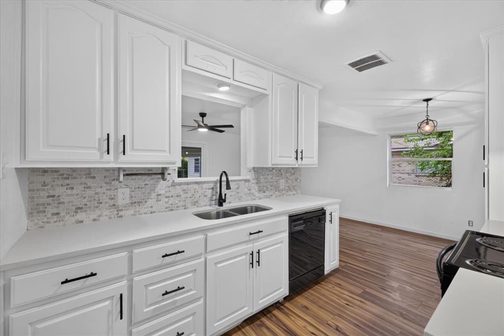 5202 Cloyce Court