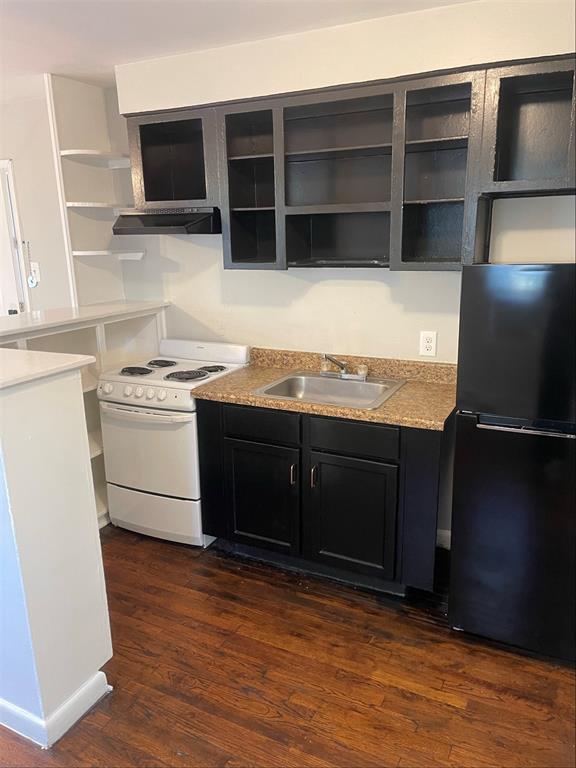 R Fenbys - Residential Lease