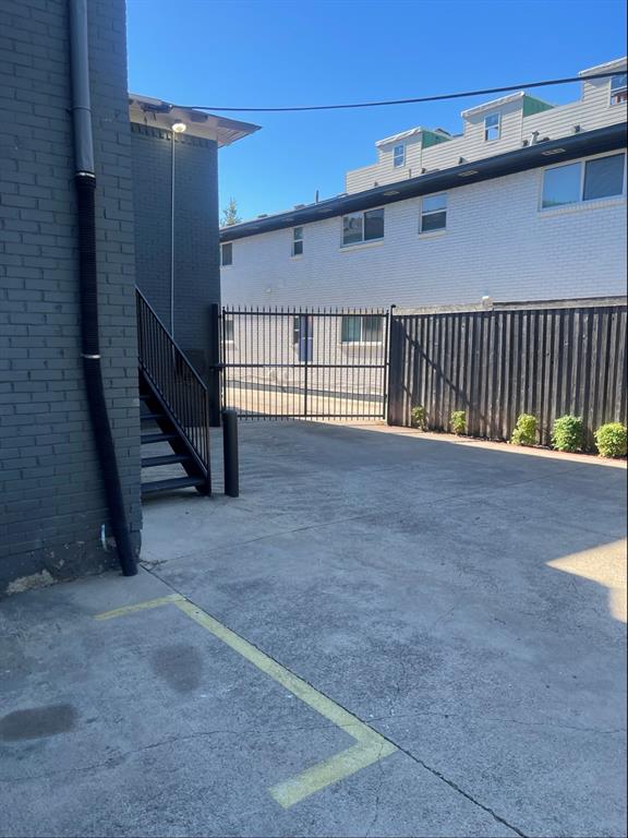 R Fenbys - Residential Lease