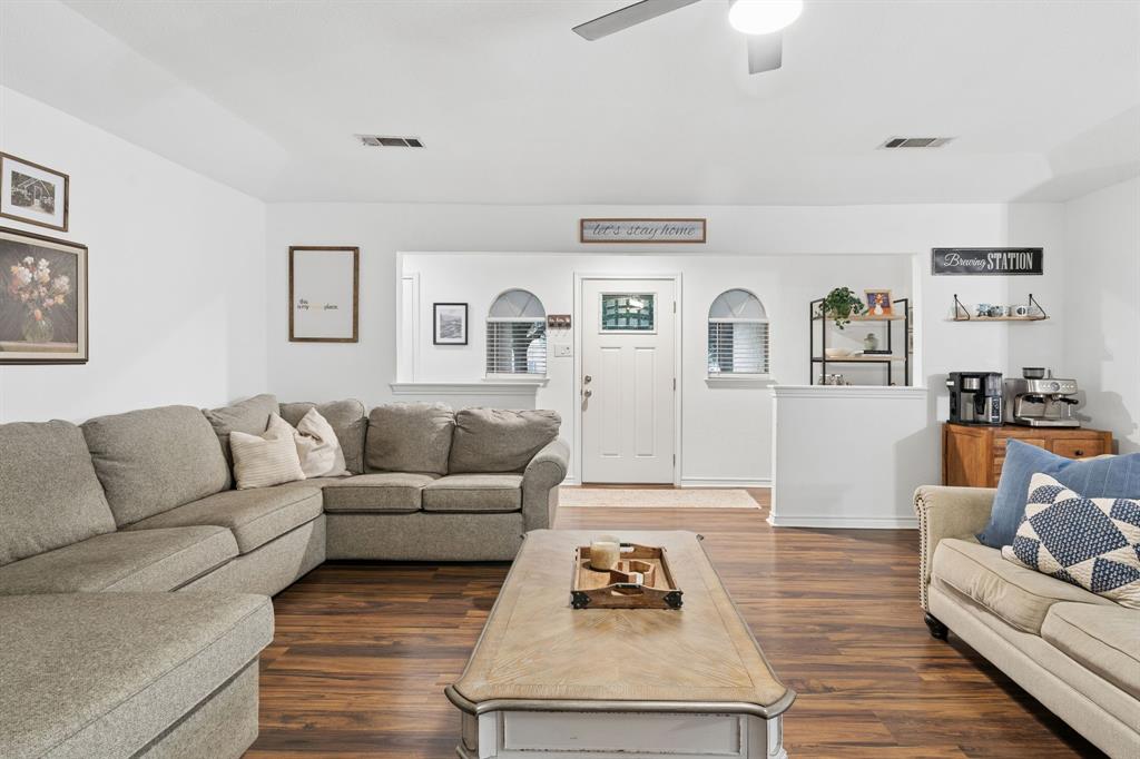 1673 Chisolm Trail