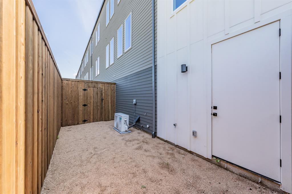 East Columbia Place - Residential Income